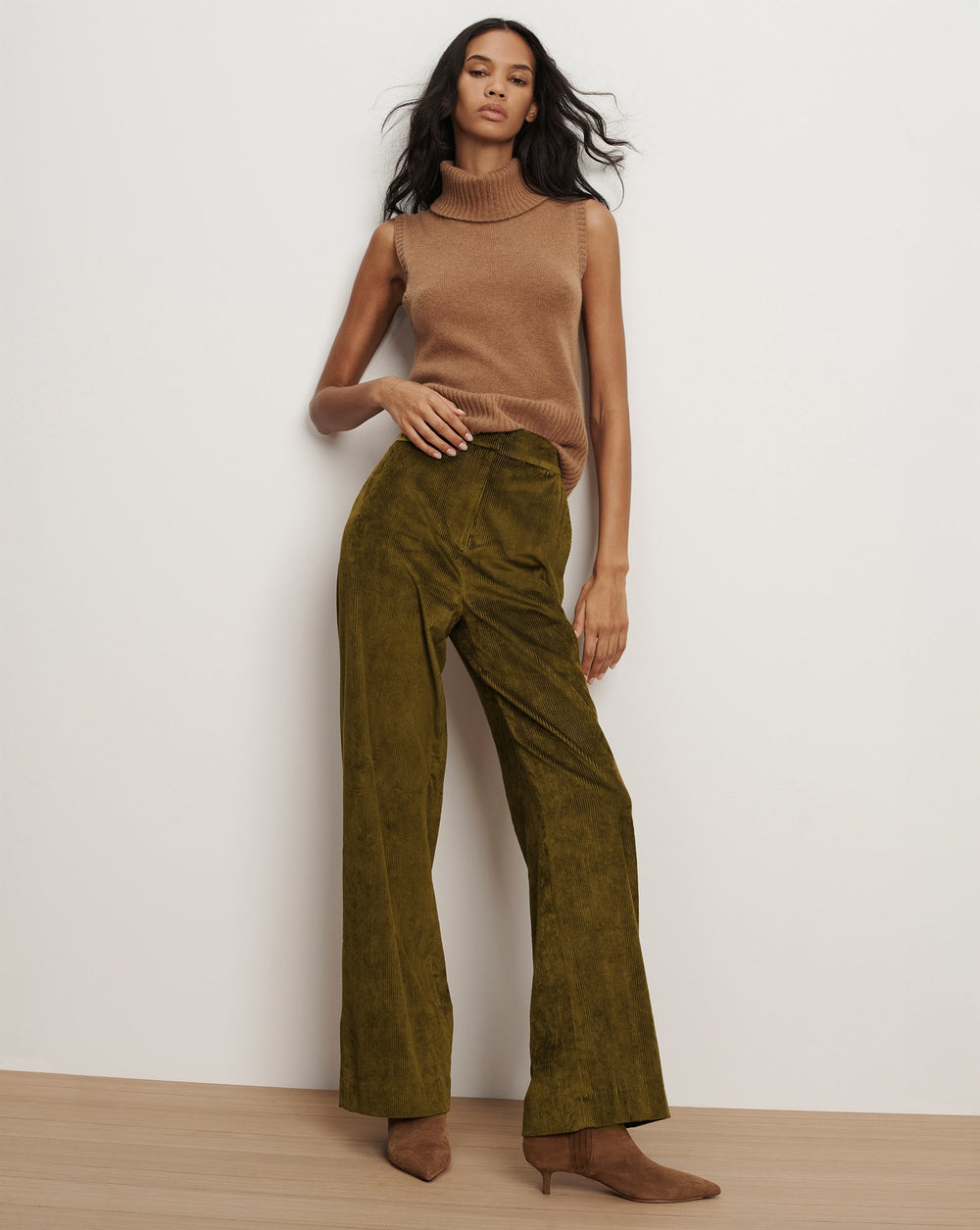 Grigore Corduroy Wide-Leg Pant in Moss Green