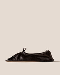 PUNTERA SUPPLE SHINY - Pleated-Toe Pump