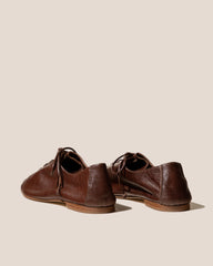 PLEGADA SHINY - Deconstructed Lace-up Shoe
