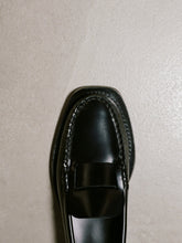 SINEU - Interlaced Detail Slip-On Loafer