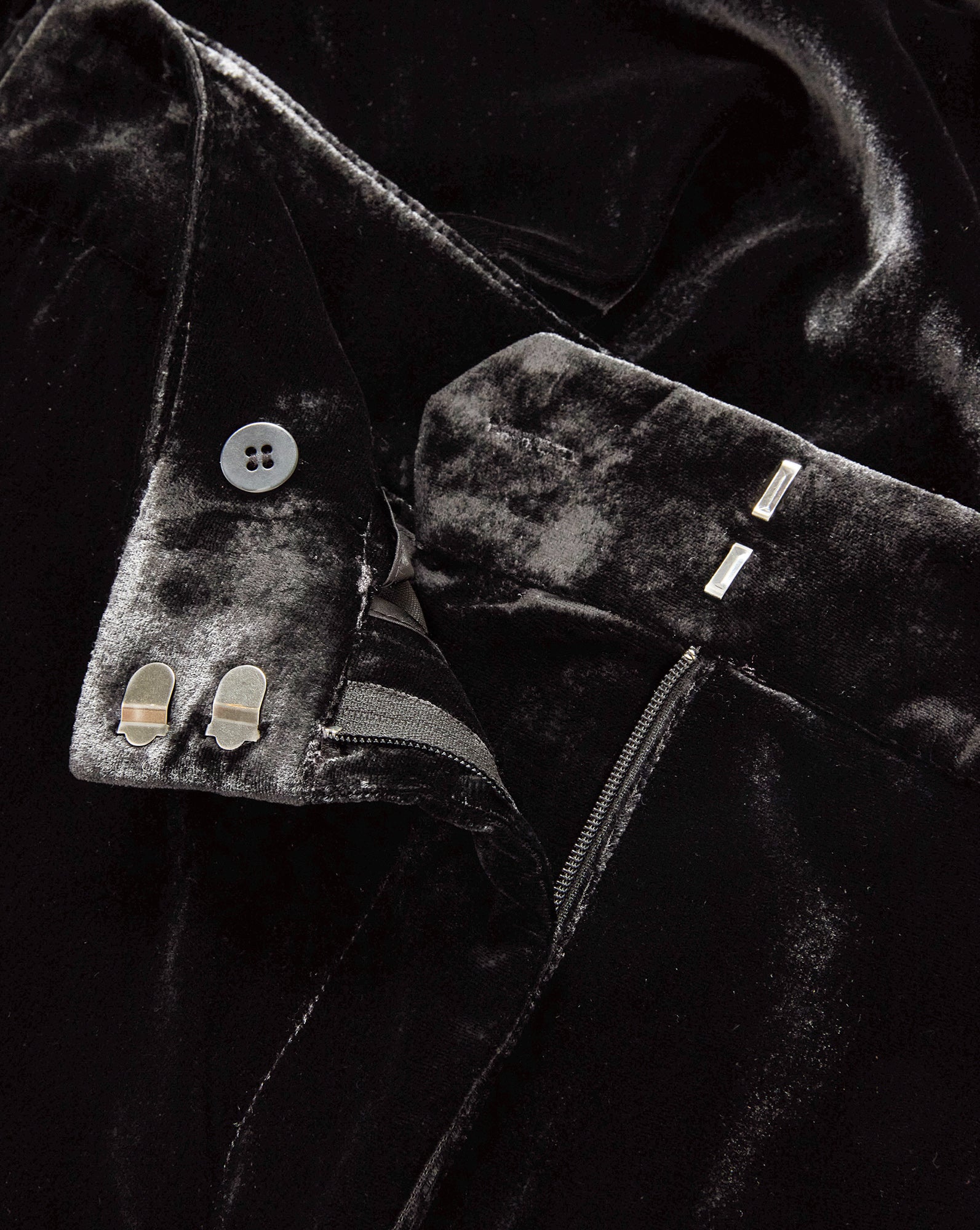 Alex Velvet Wide-Leg Pant in Black