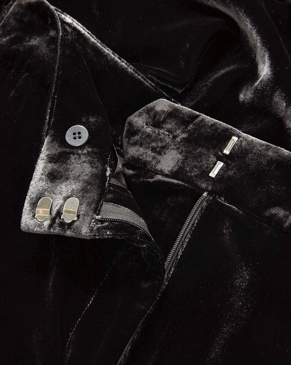 Alex Velvet Wide-Leg Pant in Black