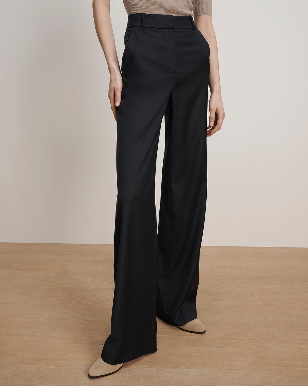 Eaton Wide-Leg Pant in Navy