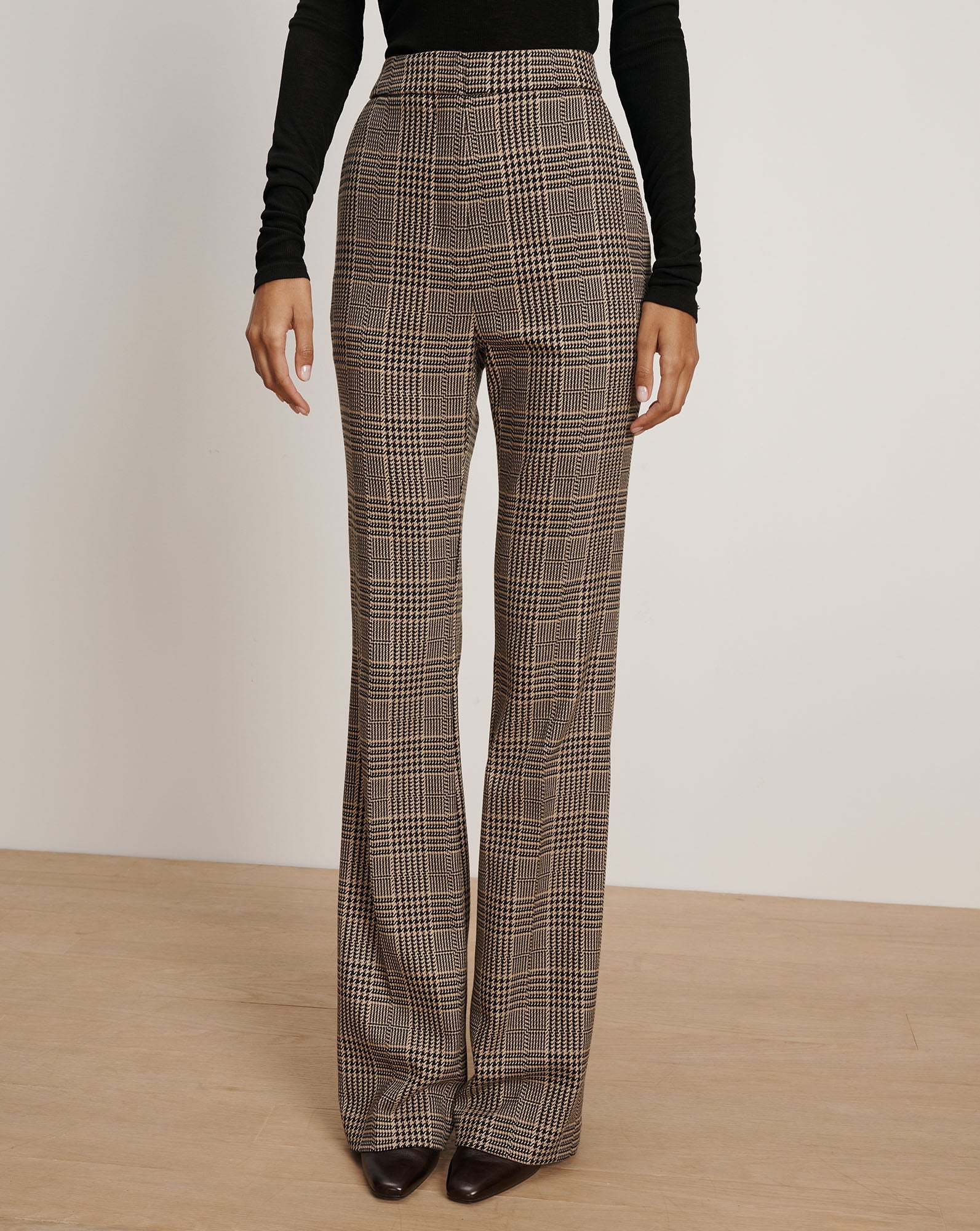Gracie Flare Pant in Black & Beige Houndstooth