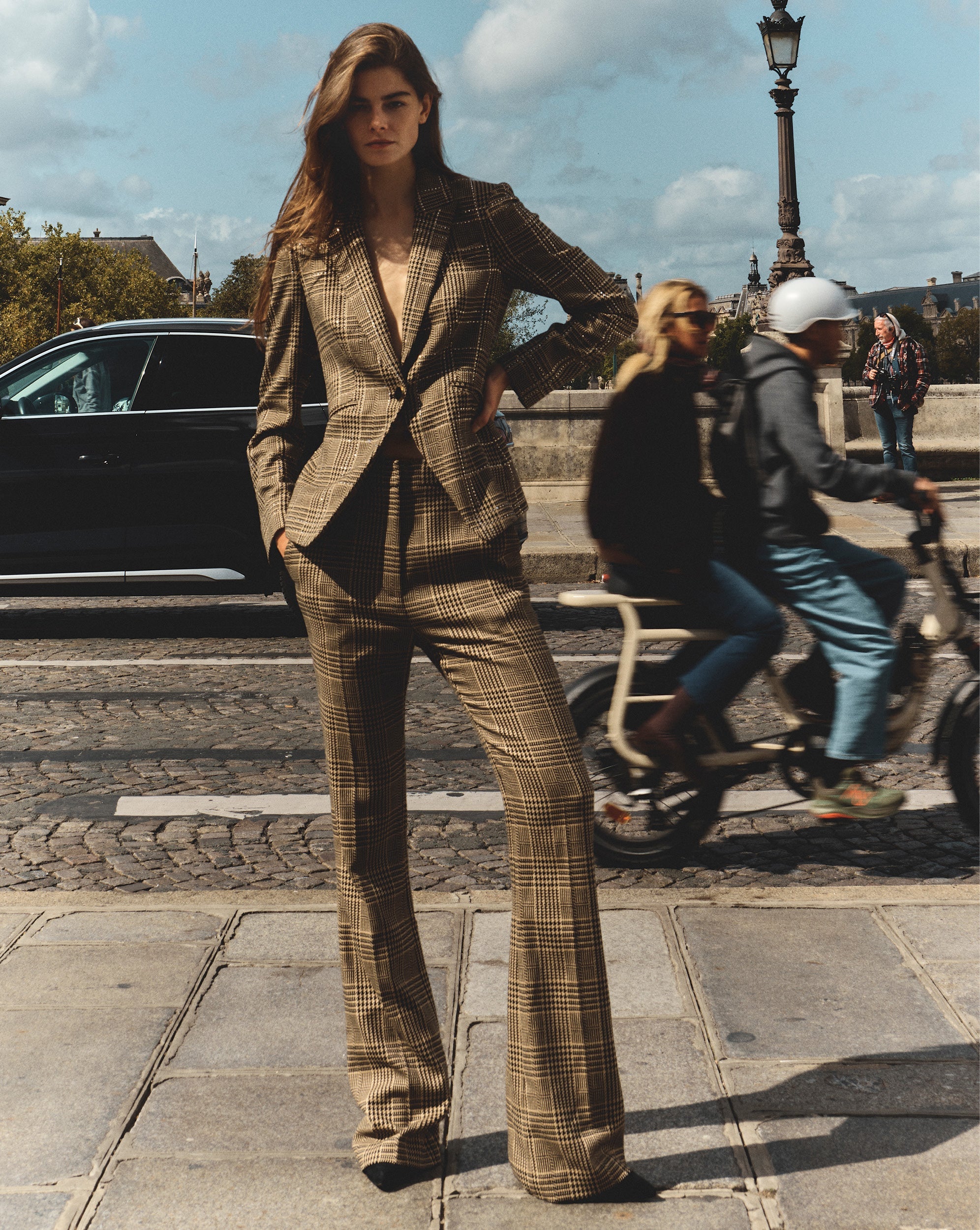 Gracie Flare Pant in Black & Beige Houndstooth