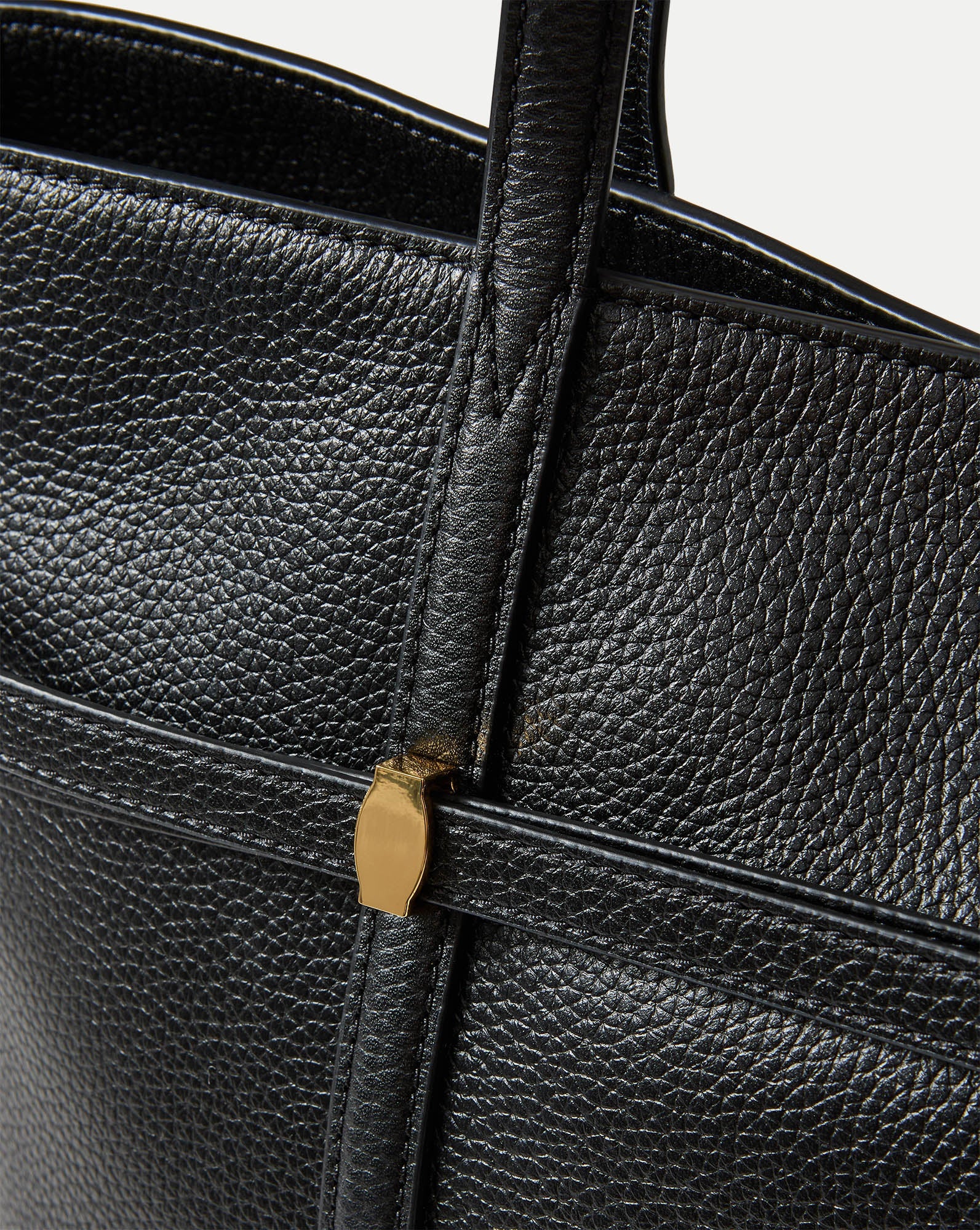 Lasso Belted Leather Tote Bag in Black