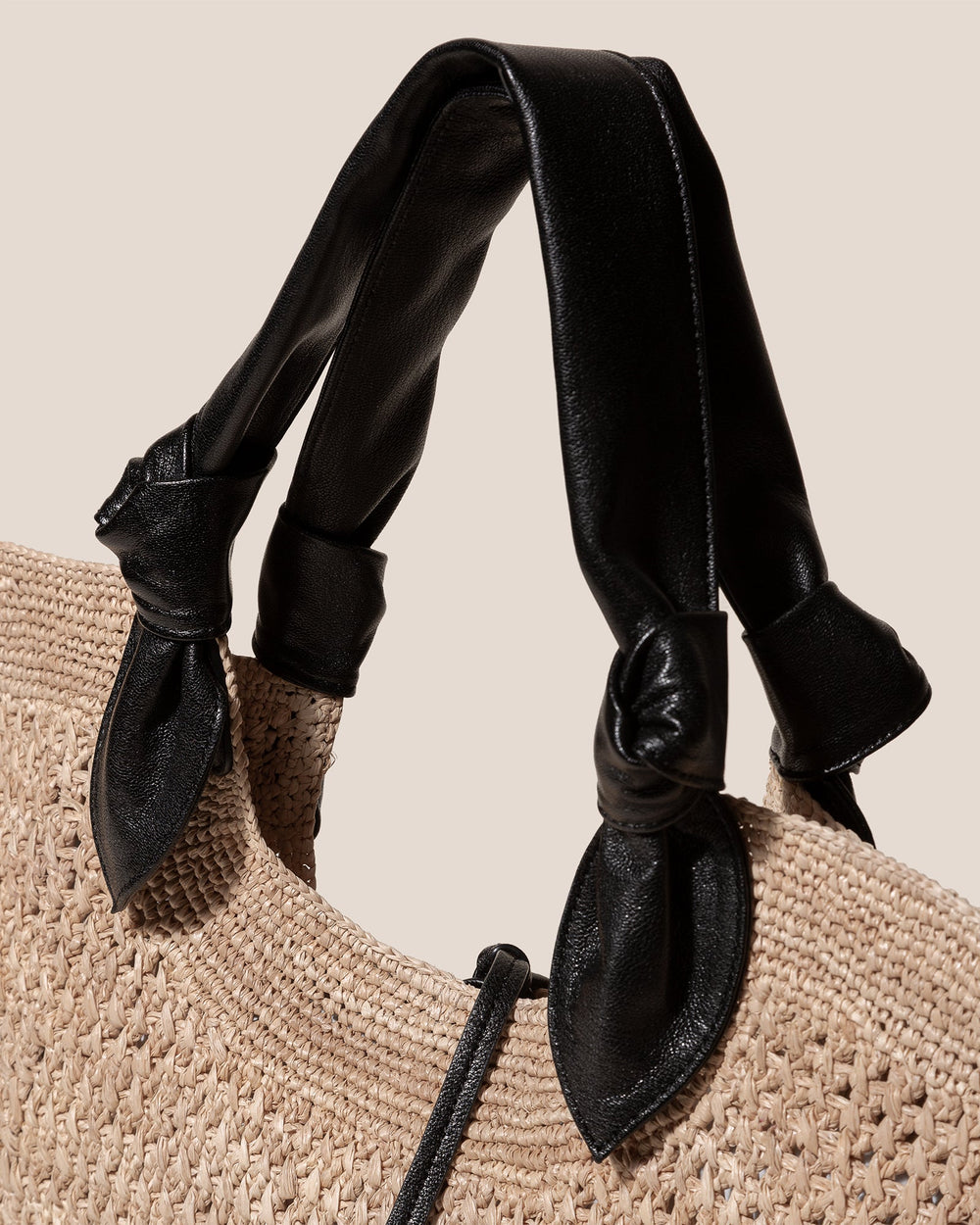 FONOL - Crocheted Raffia Basket