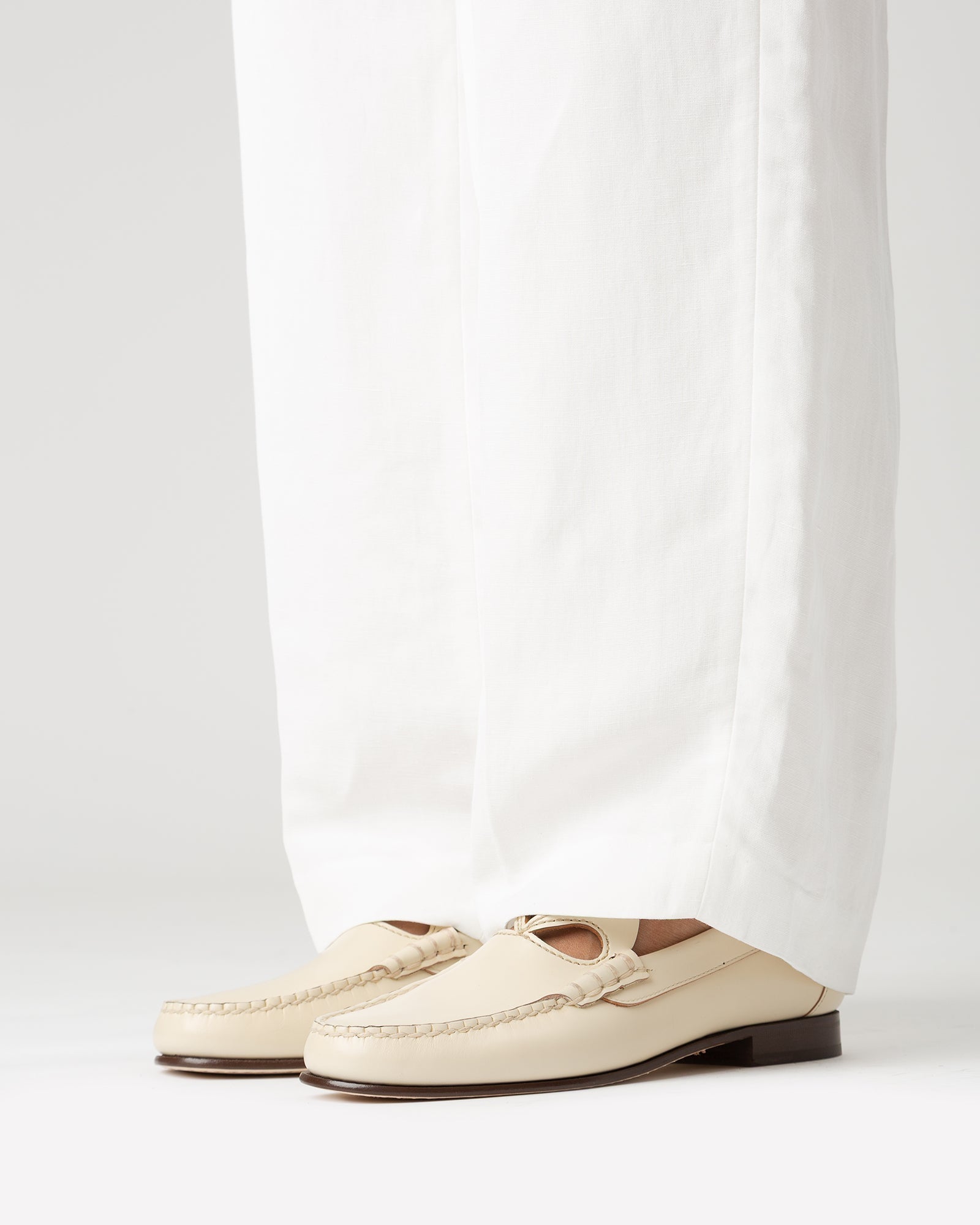 ANANCLA - Cut-Out Slip-On Loafer