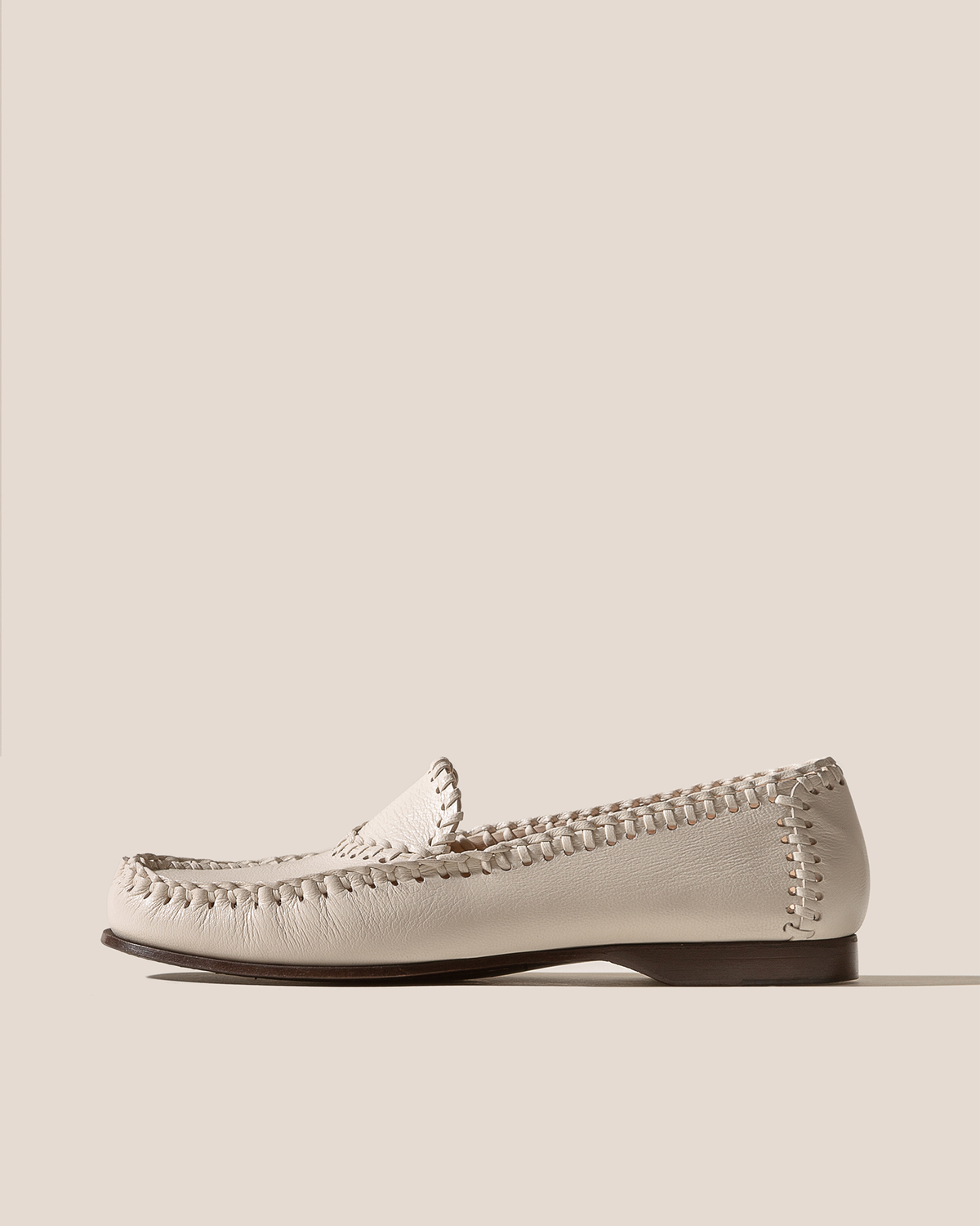 SASTRE SUPPLE SHINY - Braided Seam Slip-On Loafer