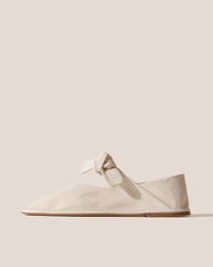 LLASADA SUPPLE SHINY - Front-Knot Pump