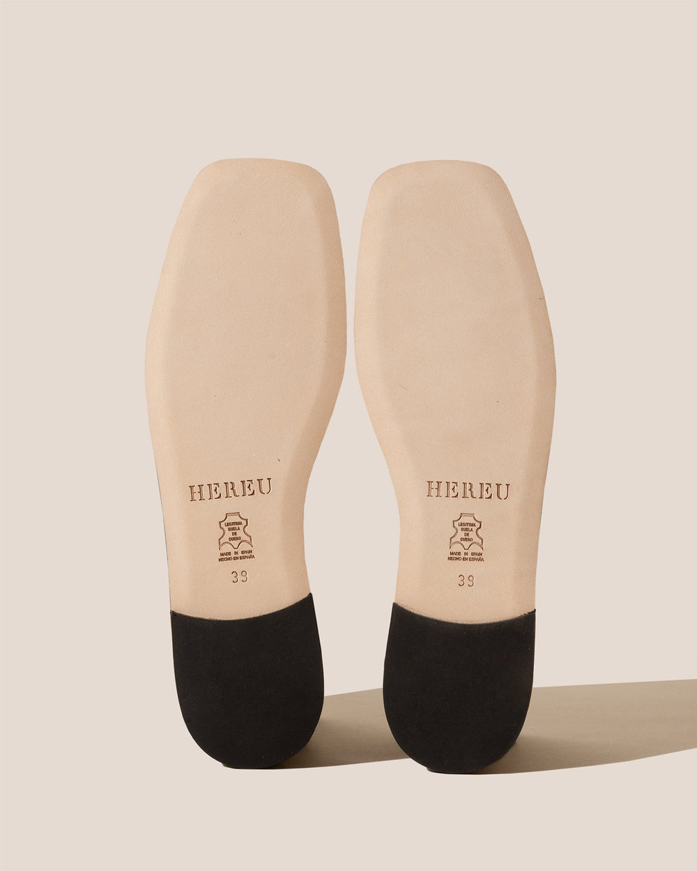 LLASADA SUPPLE SHINY - Front-Knot Pump
