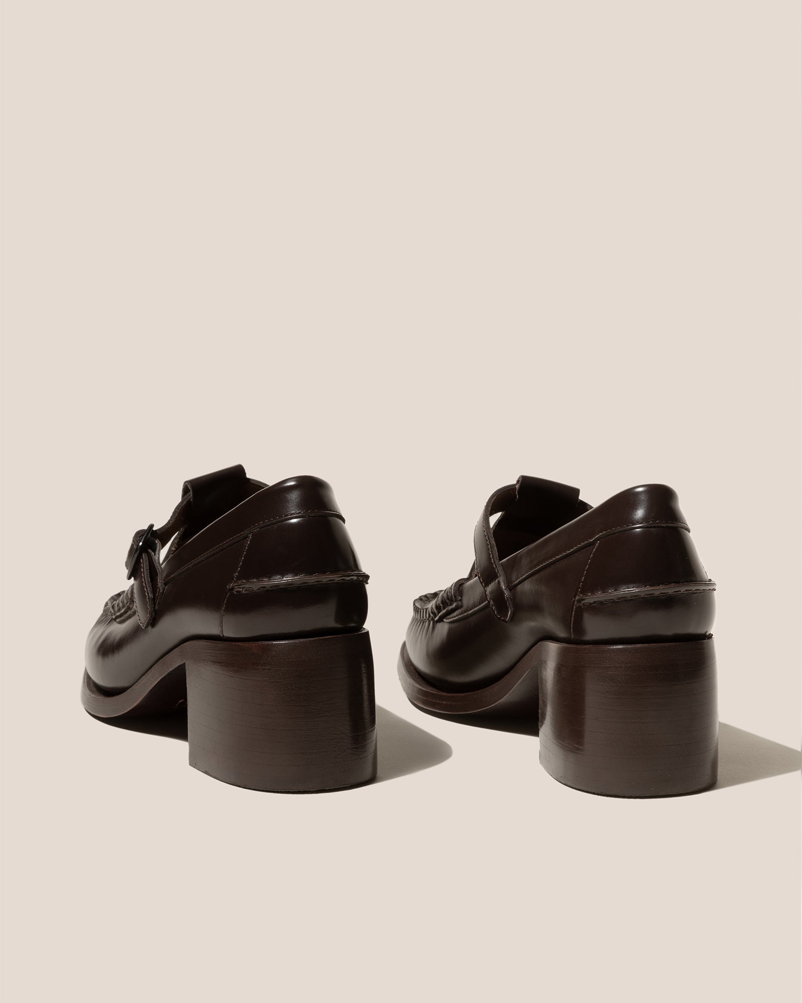ALBER HEELED - T-Bar Loafer