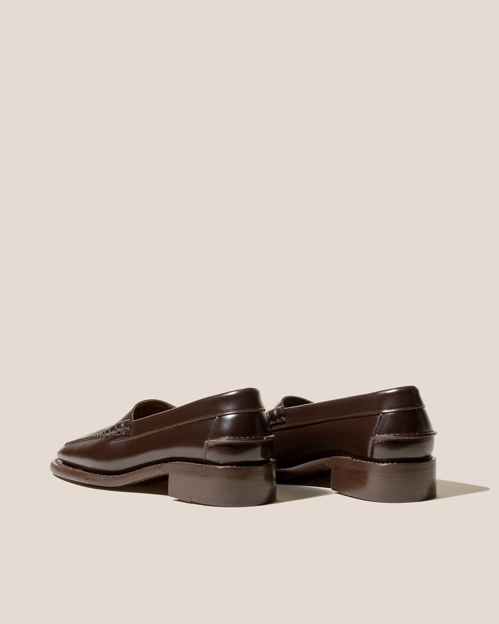 SALA - Square-Toe Low-Heeled Pump