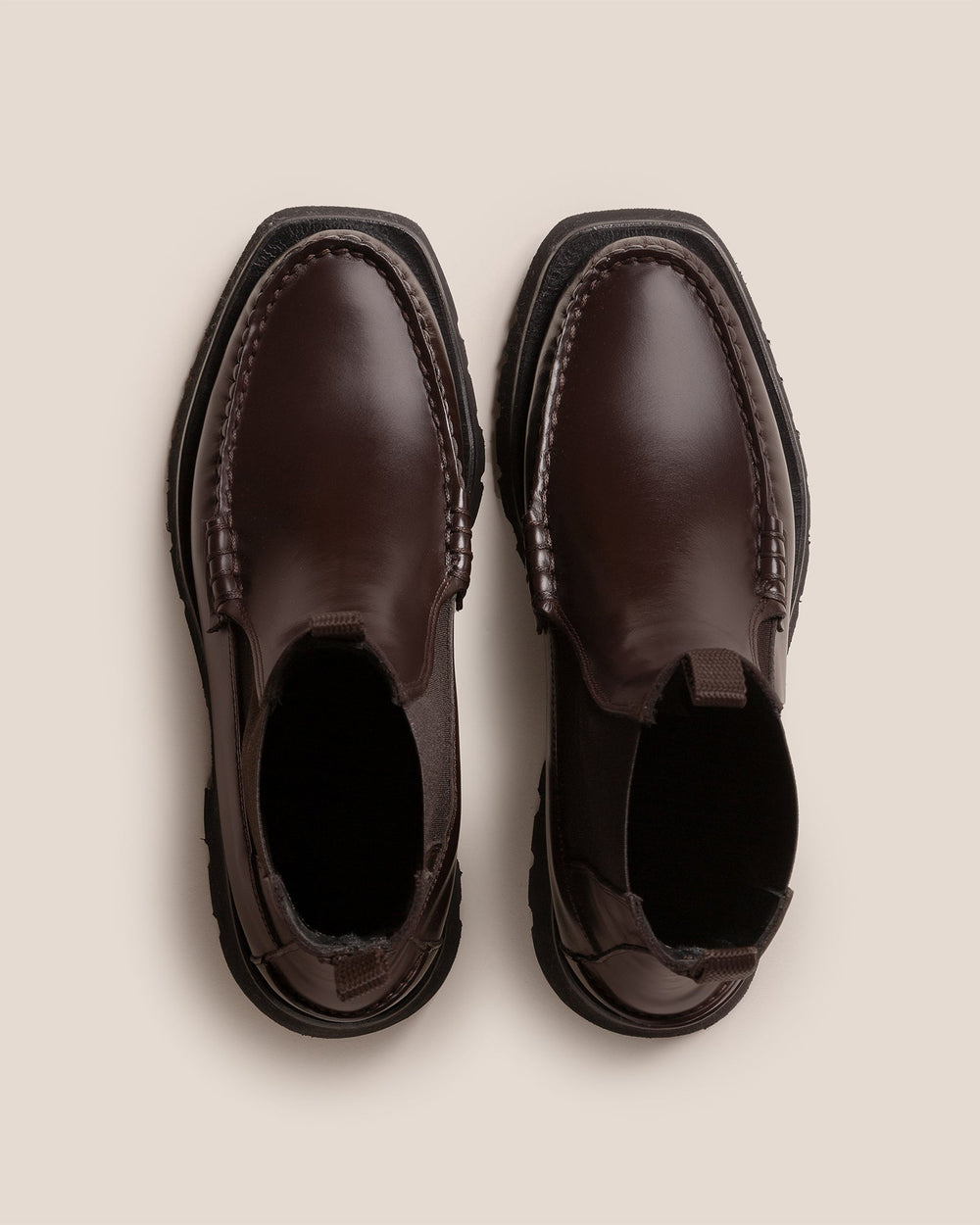ALDA SPORT - Tread Sole Low-Calf Chelsea Boot