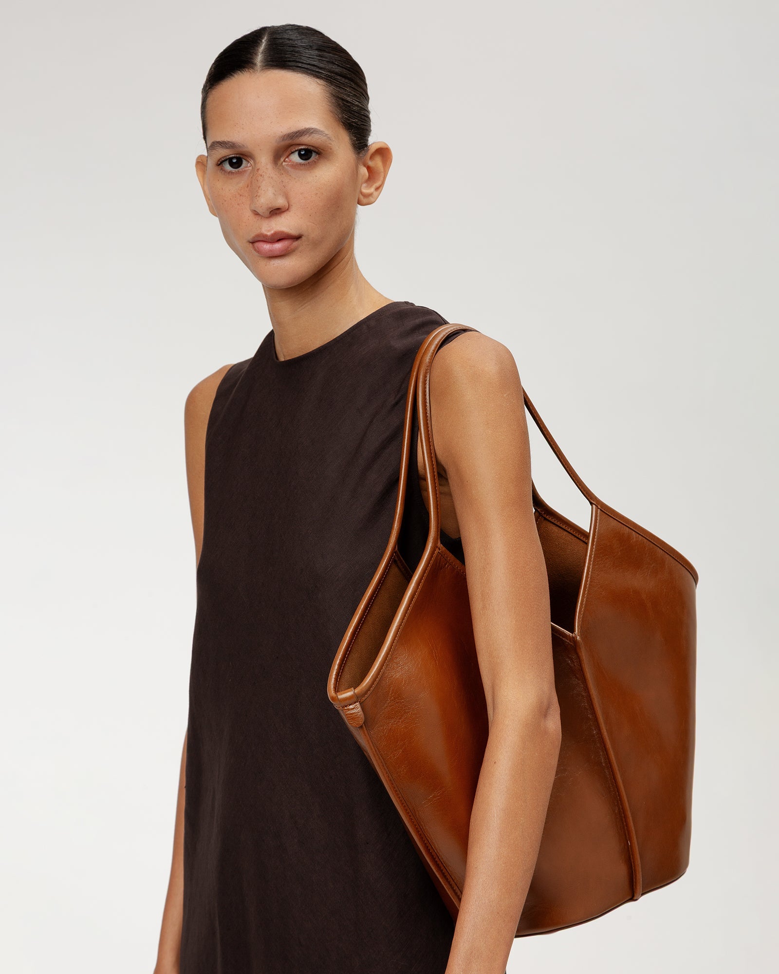 CALELLA DISTRESSED - Leather Tote Bag