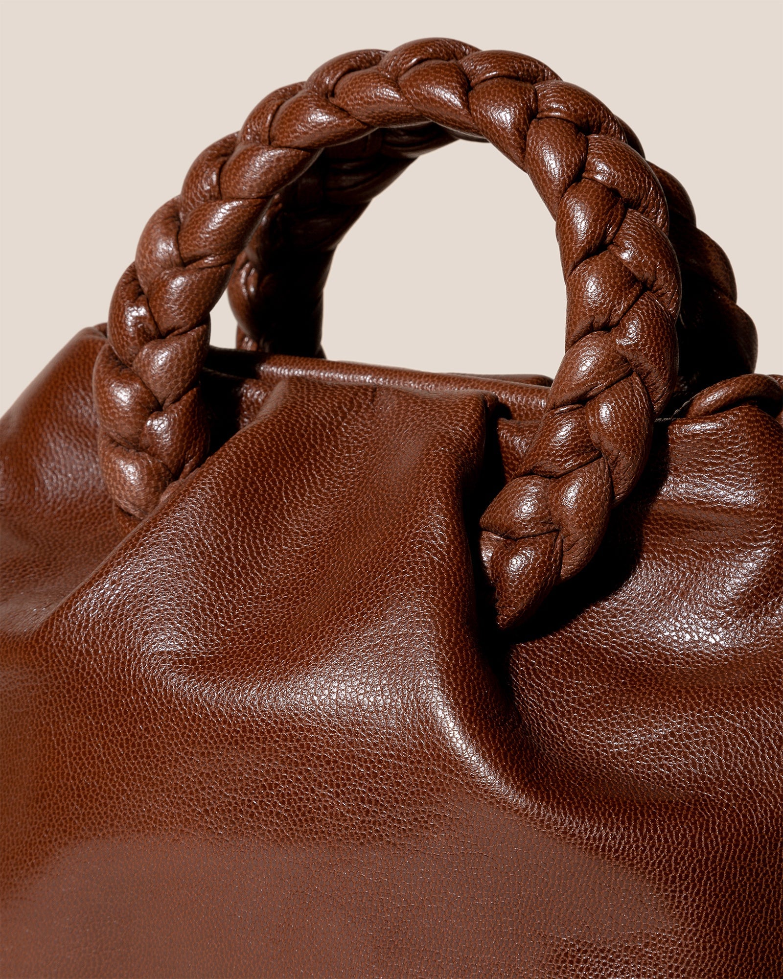 BOMBON M SUPPLE SHINY - Medium Plaited-handle Leather Handbag