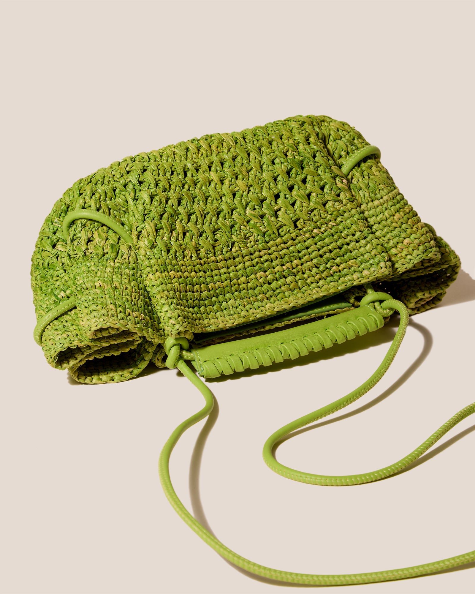 ARTA MINI CROCHET RAFFIA - Pleated Crossbody Bag