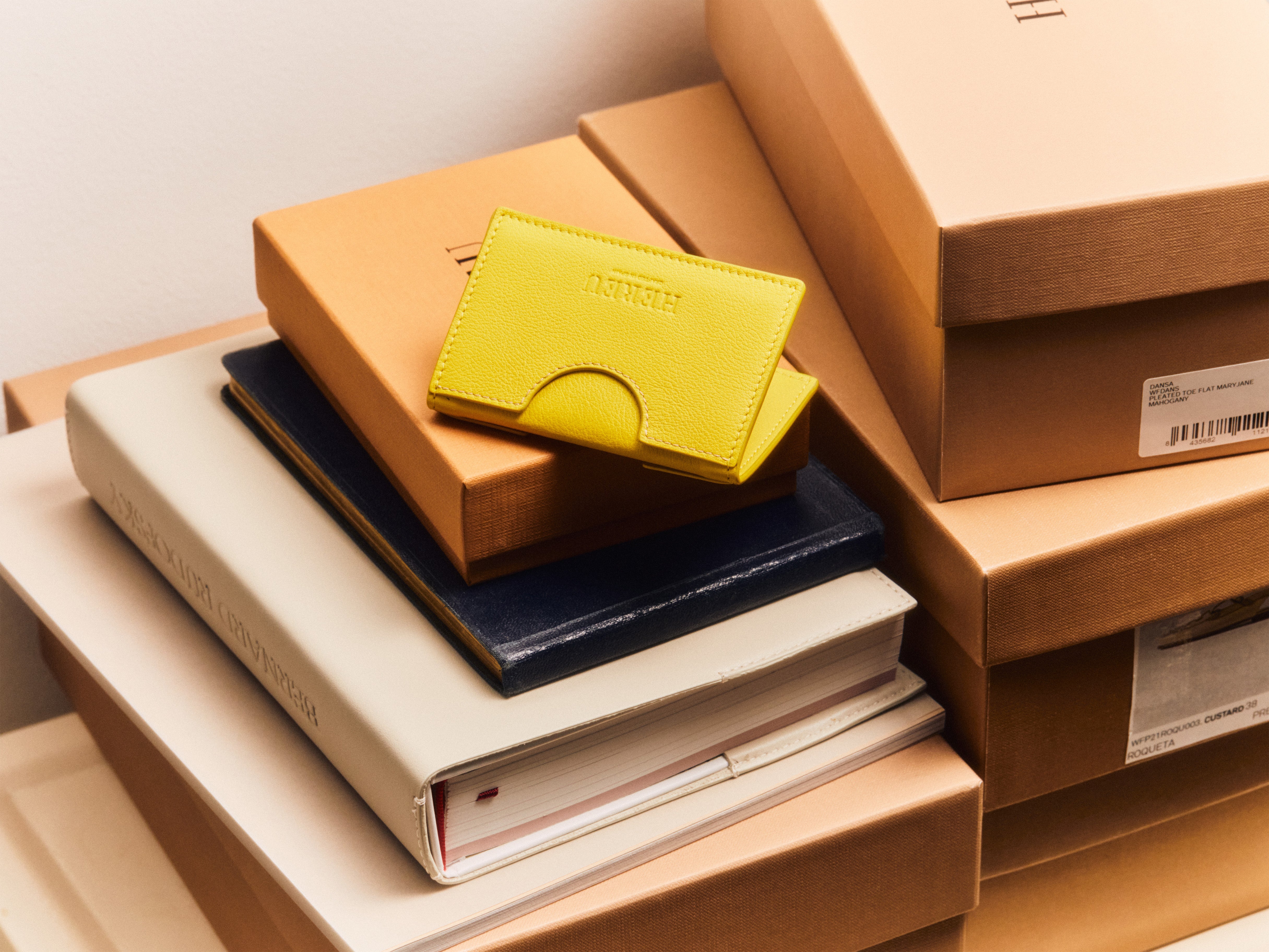 RODONA - Foldable Leather Card Holder