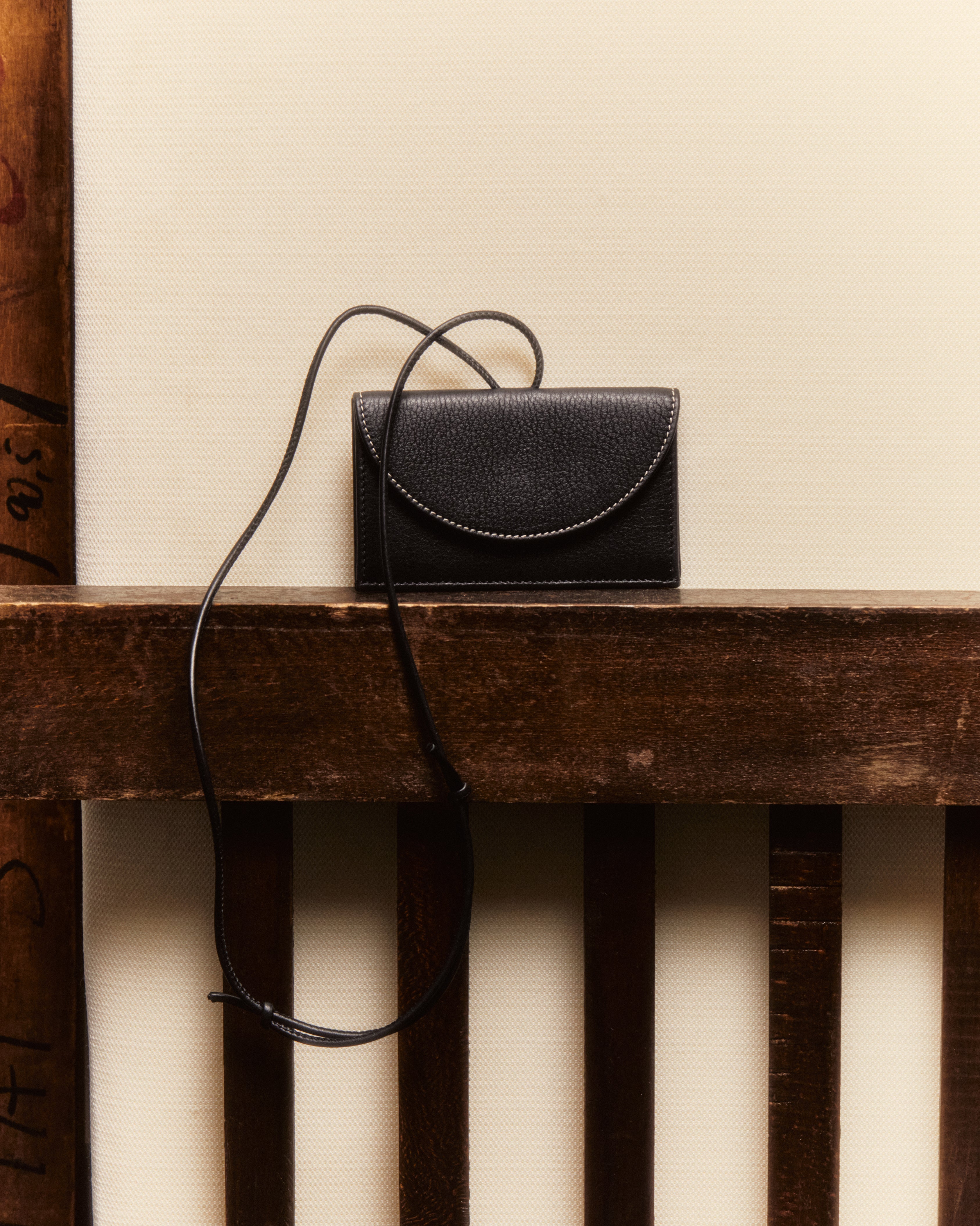 PENJAT - Leather Wallet with Strap