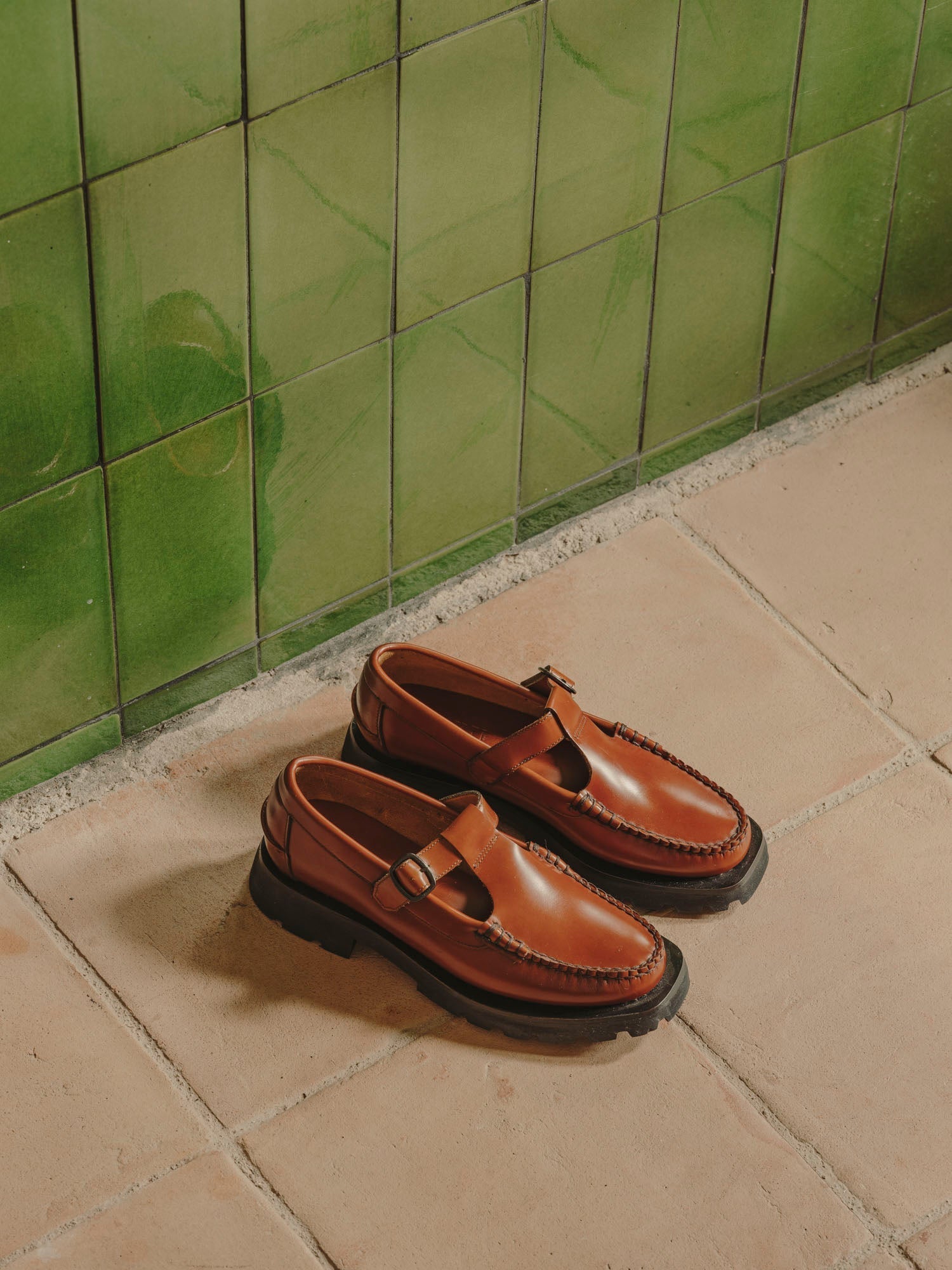 ALBER SPORT - Tread Sole T-Bar Loafer