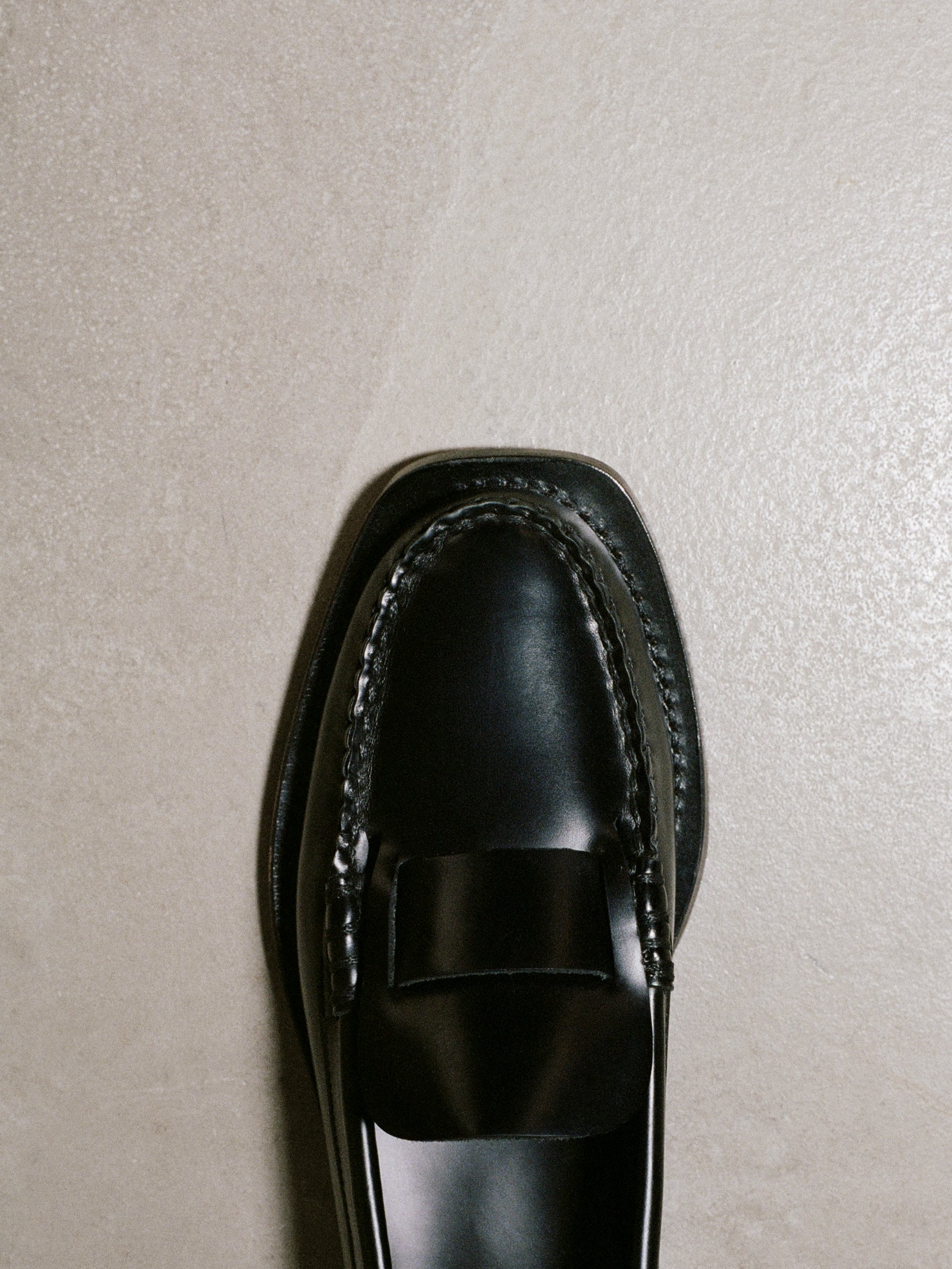 SINEU - Interlaced Detail Slip-On Loafer