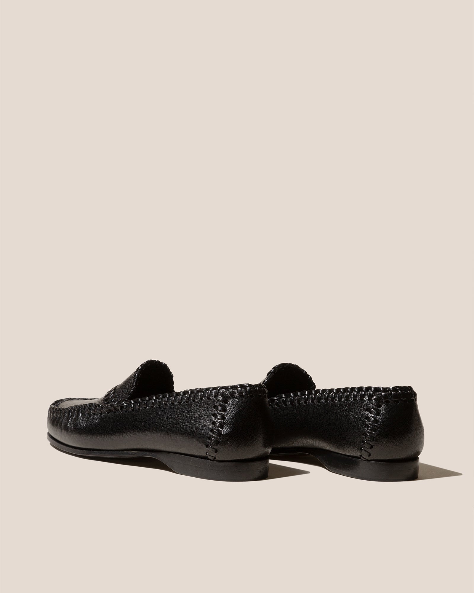 SASTRE SUPPLE SHINY - Braided Seams Slip-On Loafer