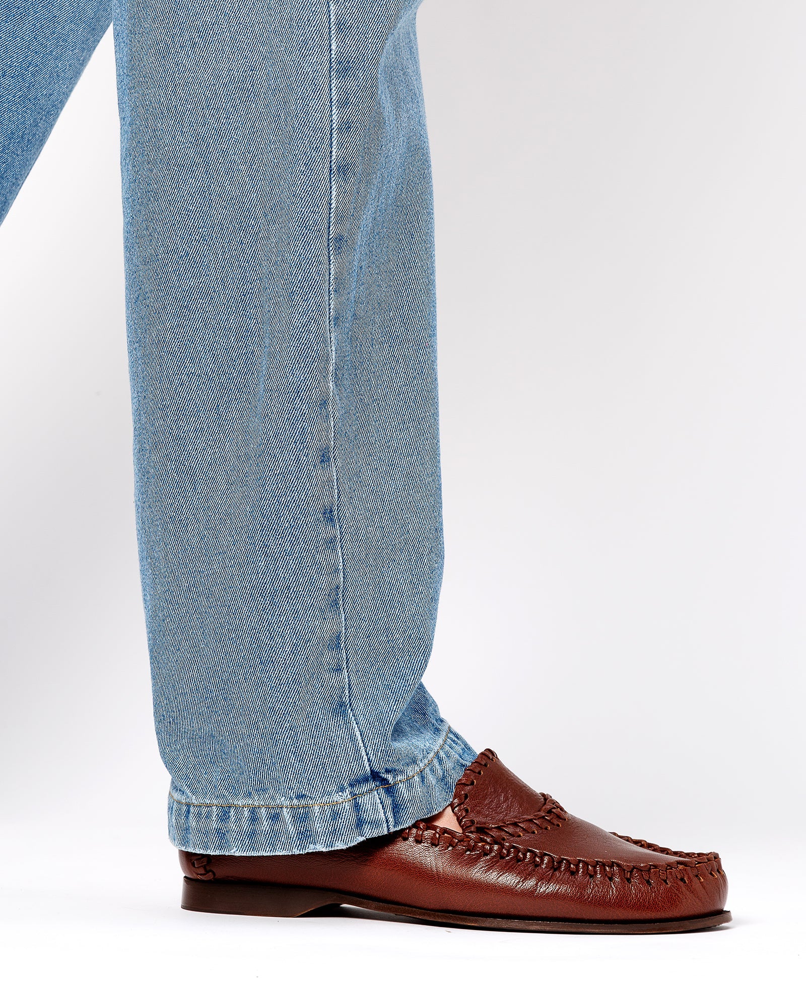 SASTRE SUPPLE SHINY - Braided Seams Slip-On Loafer