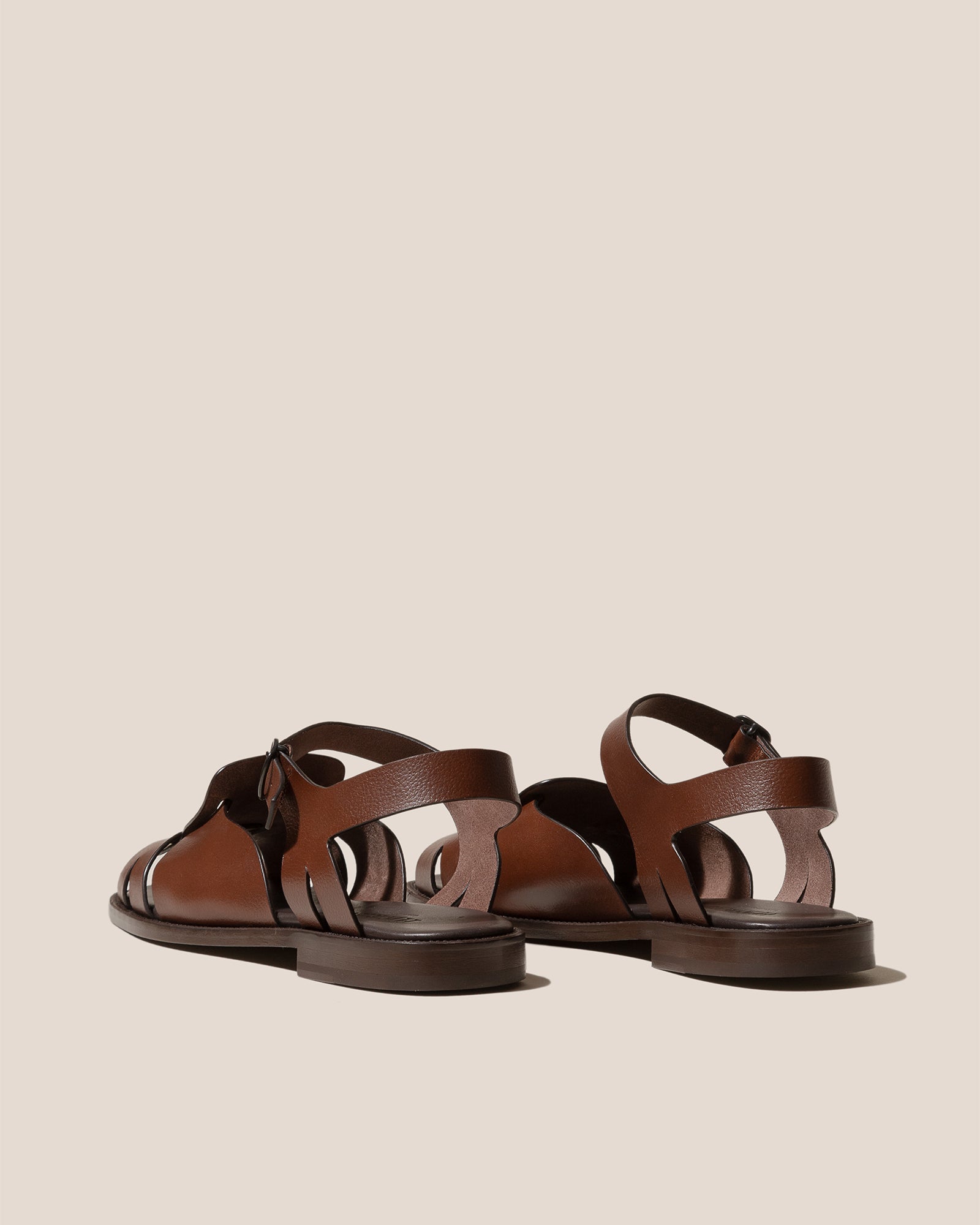 ROCA GRAINY VEG TAN - Square-toe Fisherman Sandal