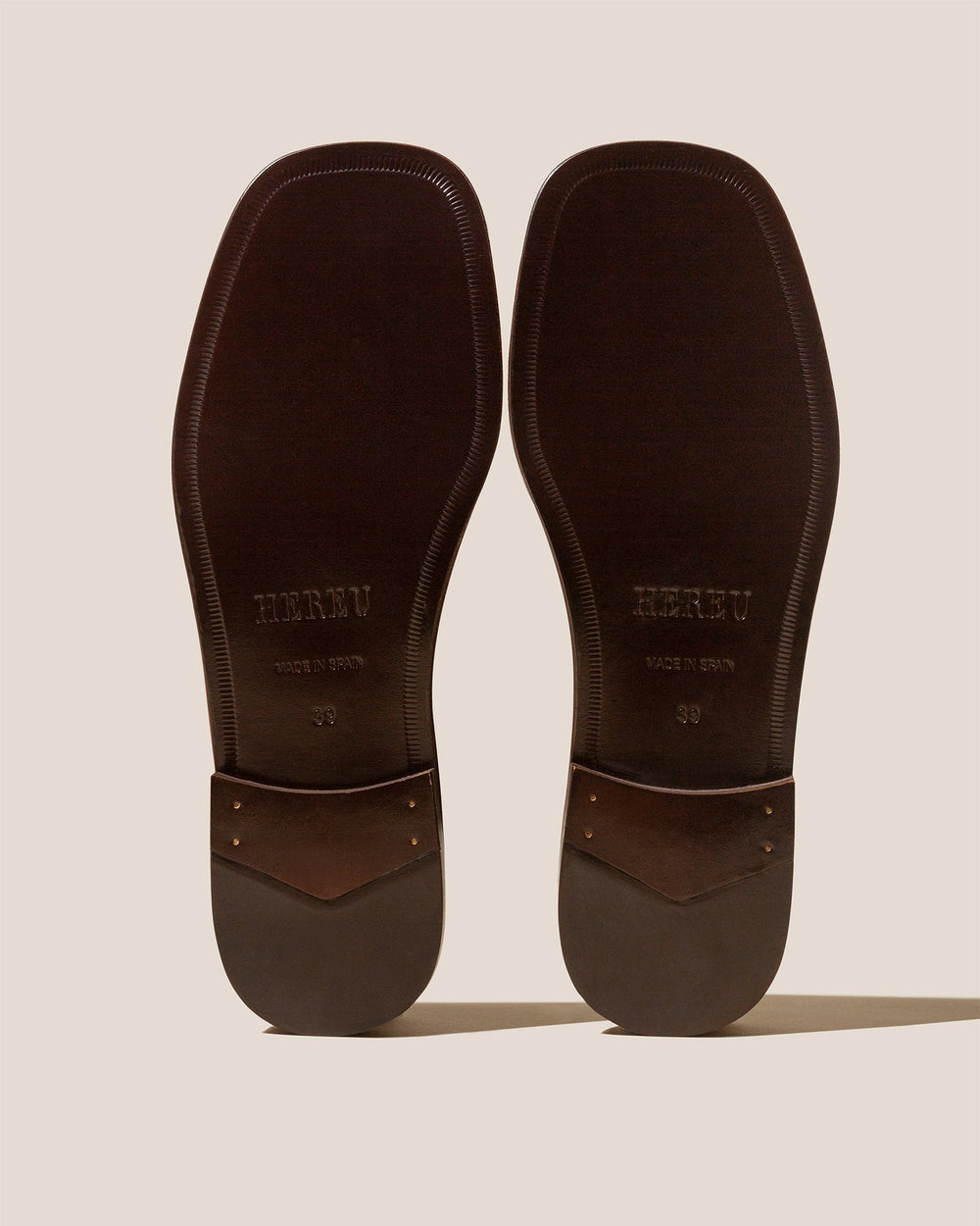 ROCA GRAINY VEG TAN - Square-toe Fisherman Sandal