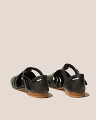 VEDRA - Round-Toe Soft Fisherman Sandal