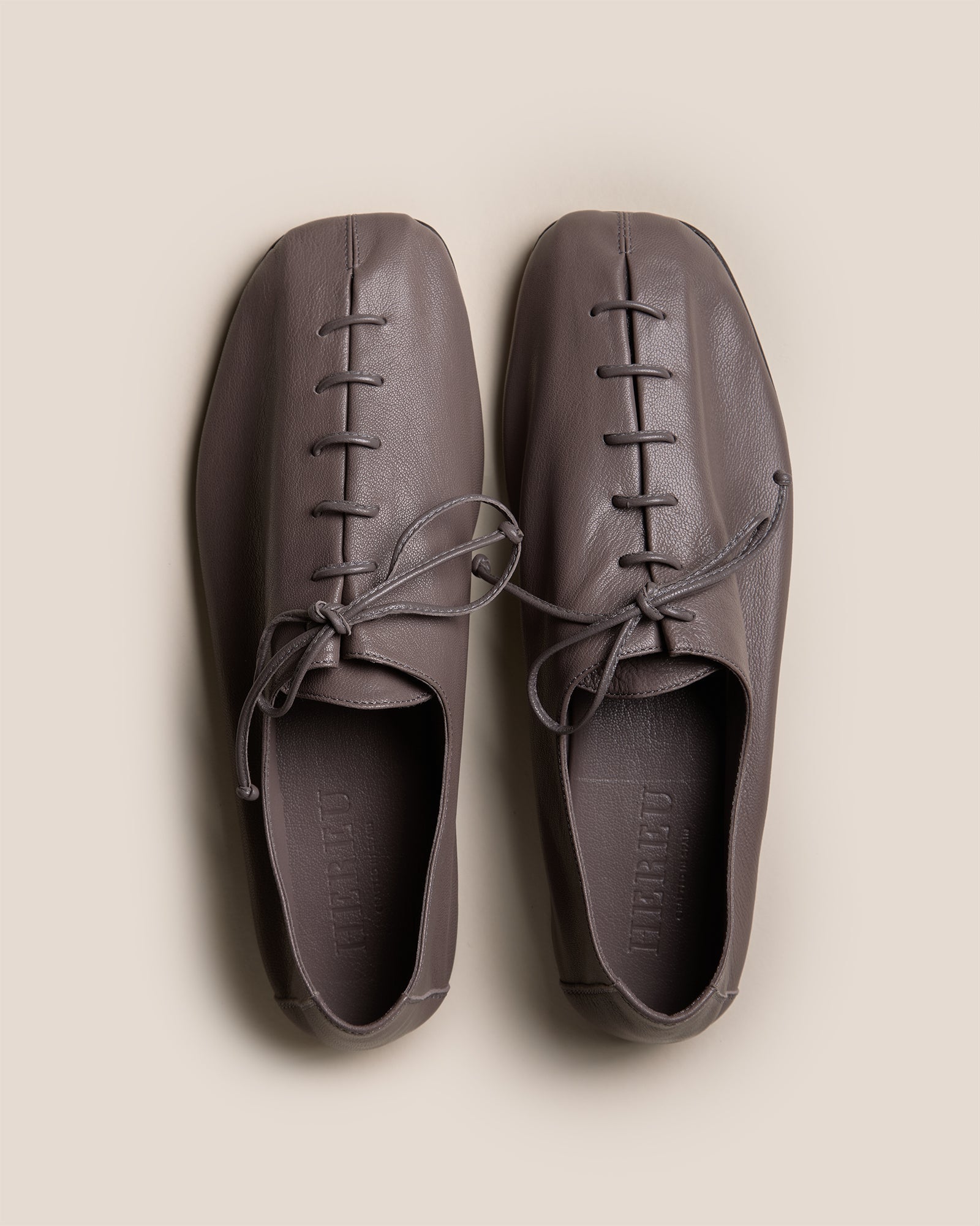 PLEGADA SHINY - Deconstructed Lace-up Shoe
