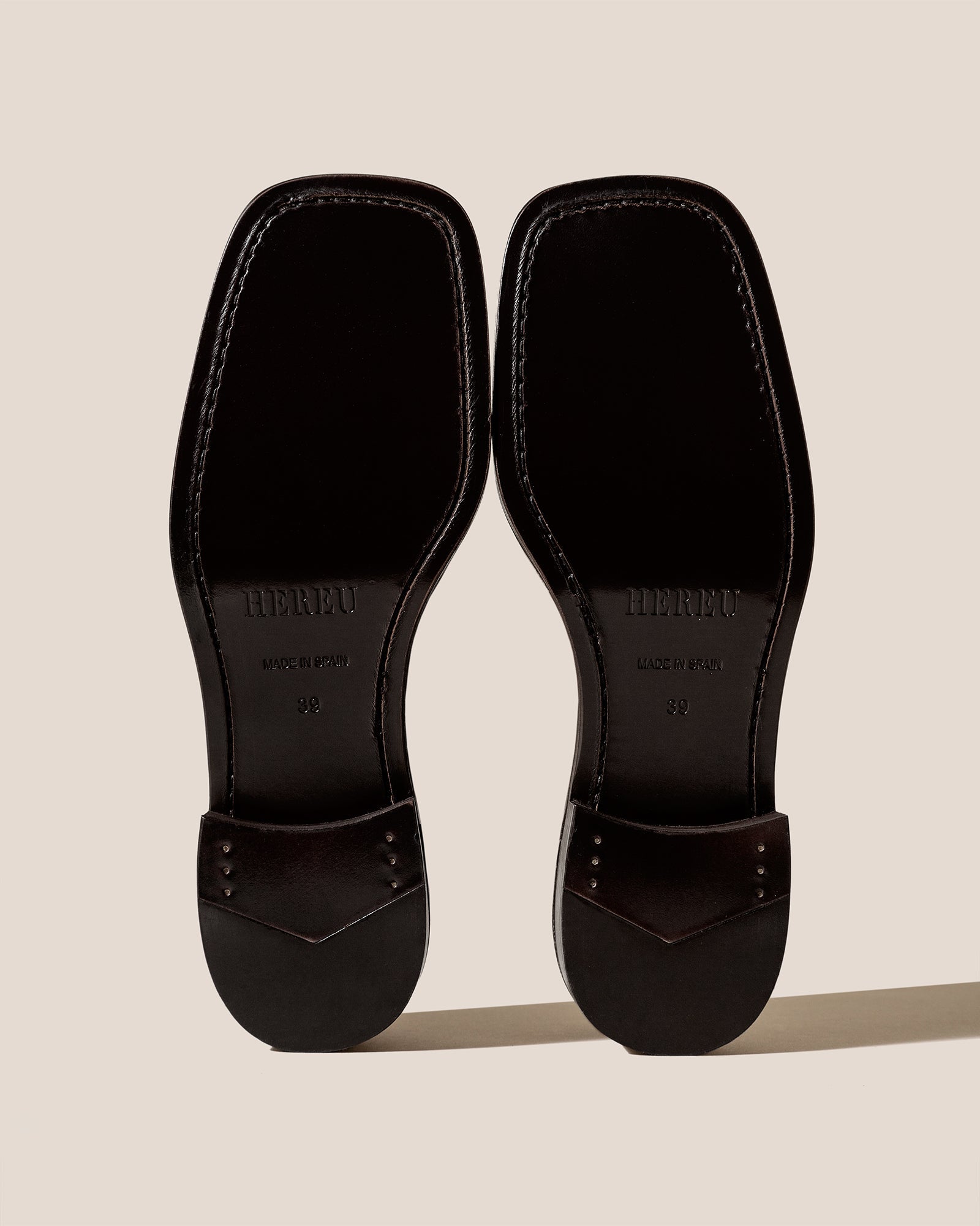 LLUISA POLISHED - T-bar Loafer